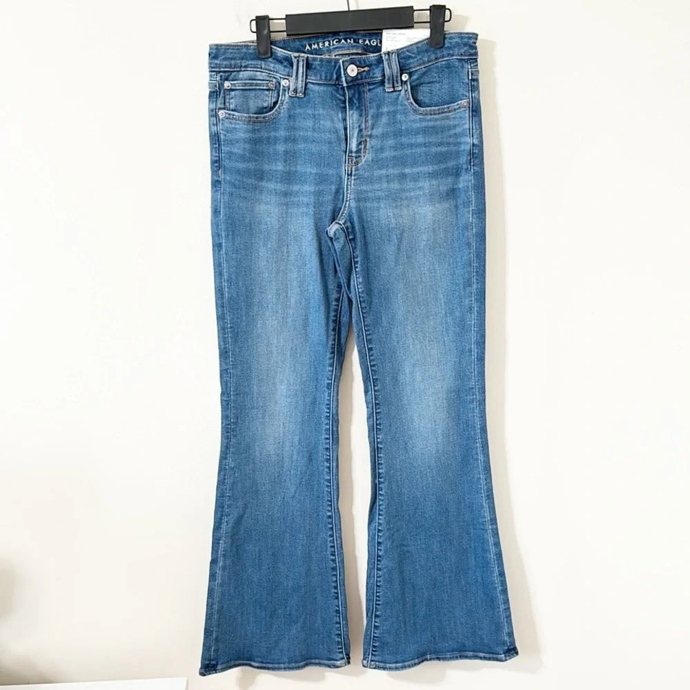 American Eagle Next Level Stretch Medium Wash Low Rise Flare Denim Jean Sz 8 NWT - Picture 1 of 12